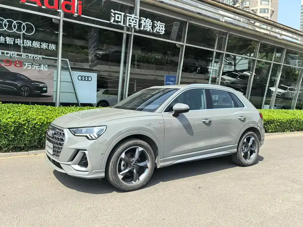 Audi Q3 — фото 5