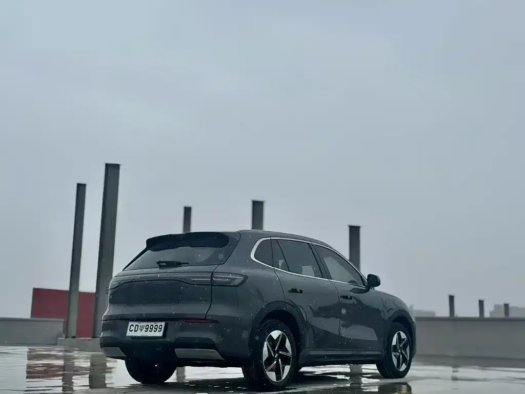 Geely Galaxy E5 — фото 2