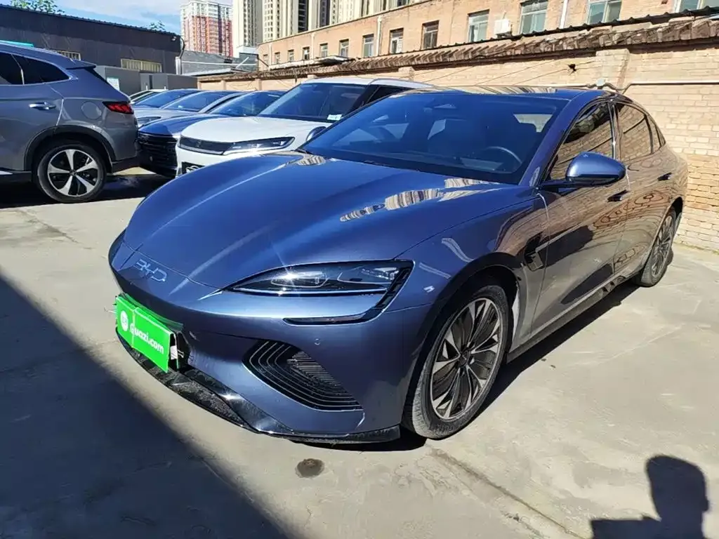 BYD Seal — фото 1