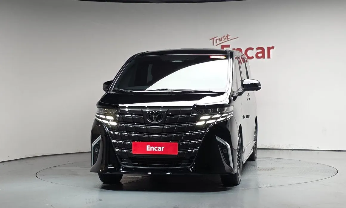 Toyota Alphard — фото 8