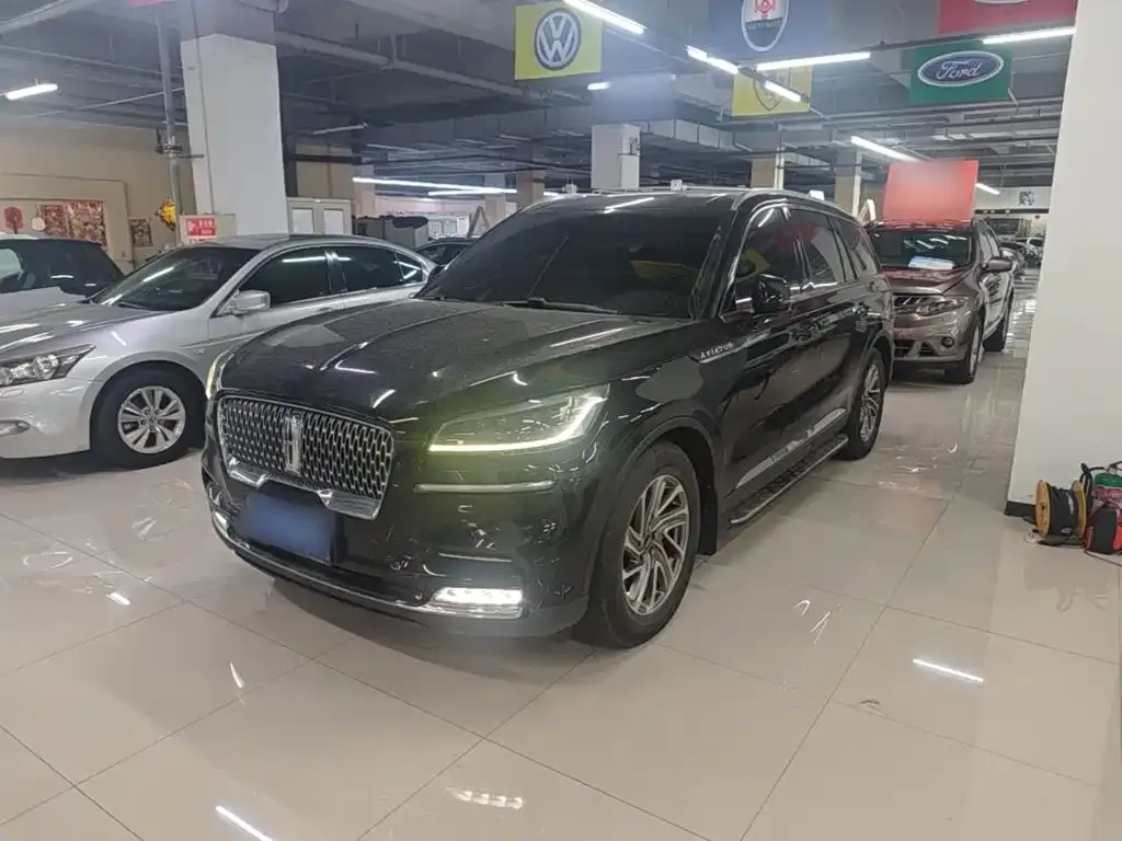 Lincoln Aviator — фото 1