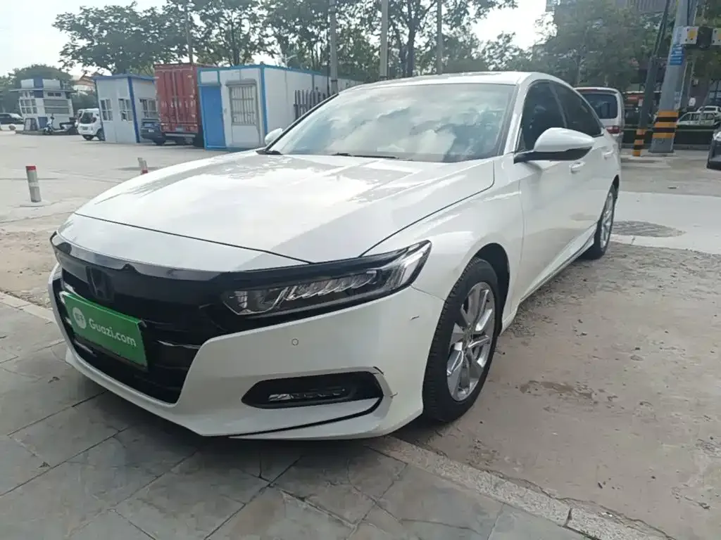 Honda Accord — фото 6