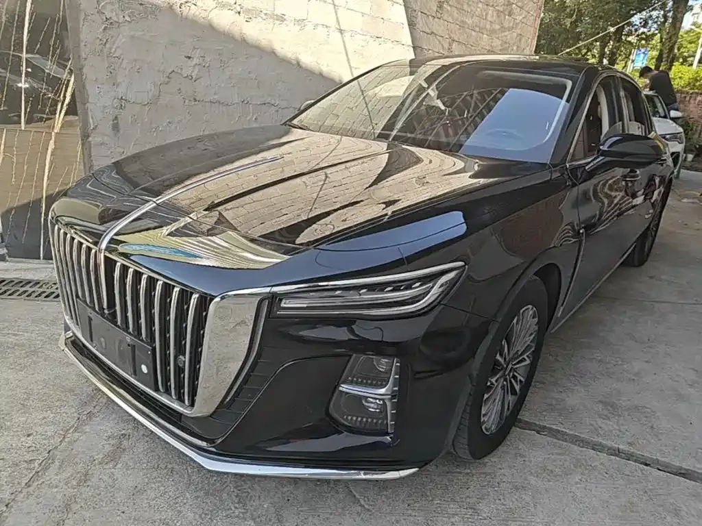 Hongqi H5 — фото 1