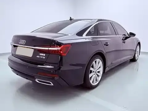 Audi A6L — фото 5