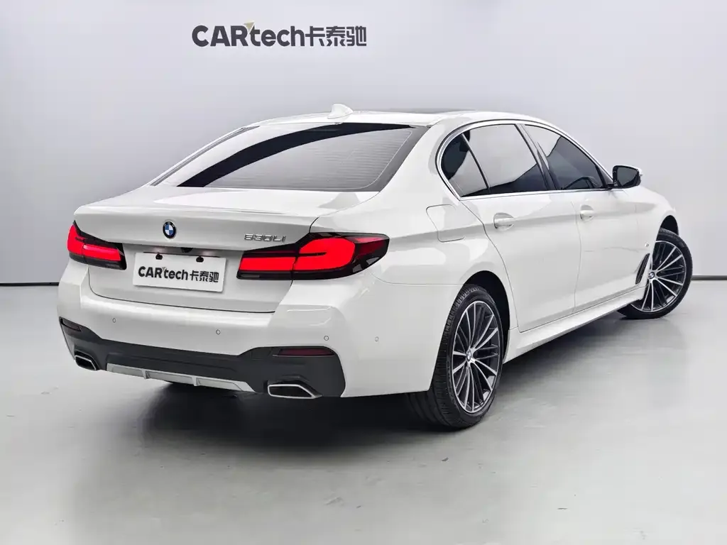 BMW 5 Series — фото 3