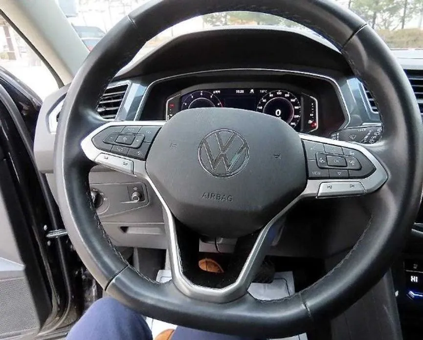 Volkswagen Tiguan — фото 5