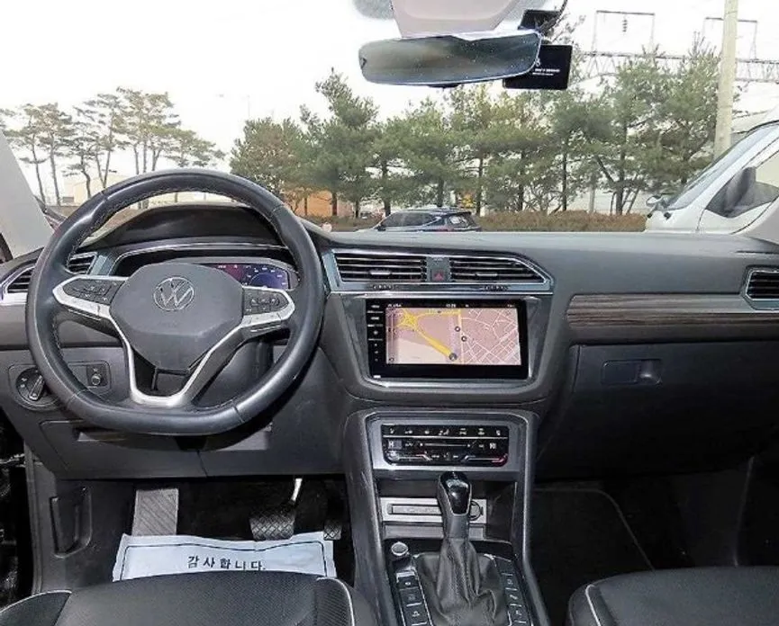 Volkswagen Tiguan — фото 9