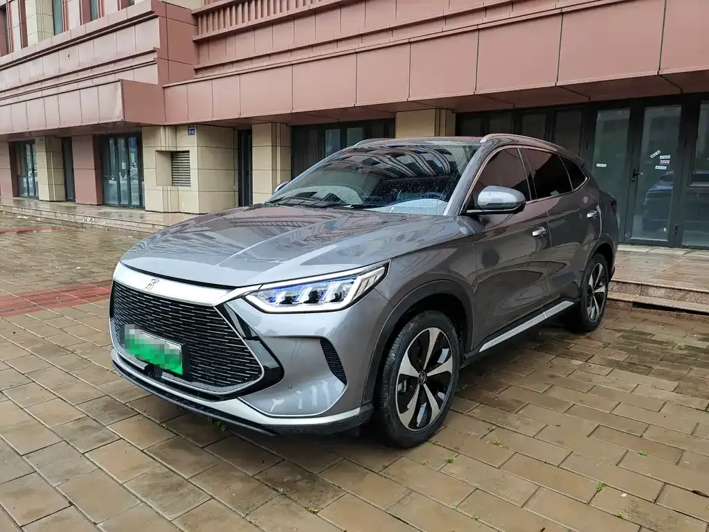 BYD PLUS New Energy — фото 1