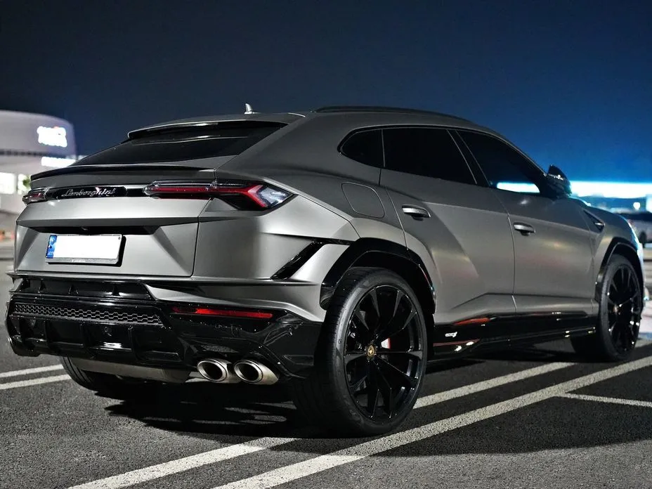 Lamborghini Urus — фото 10