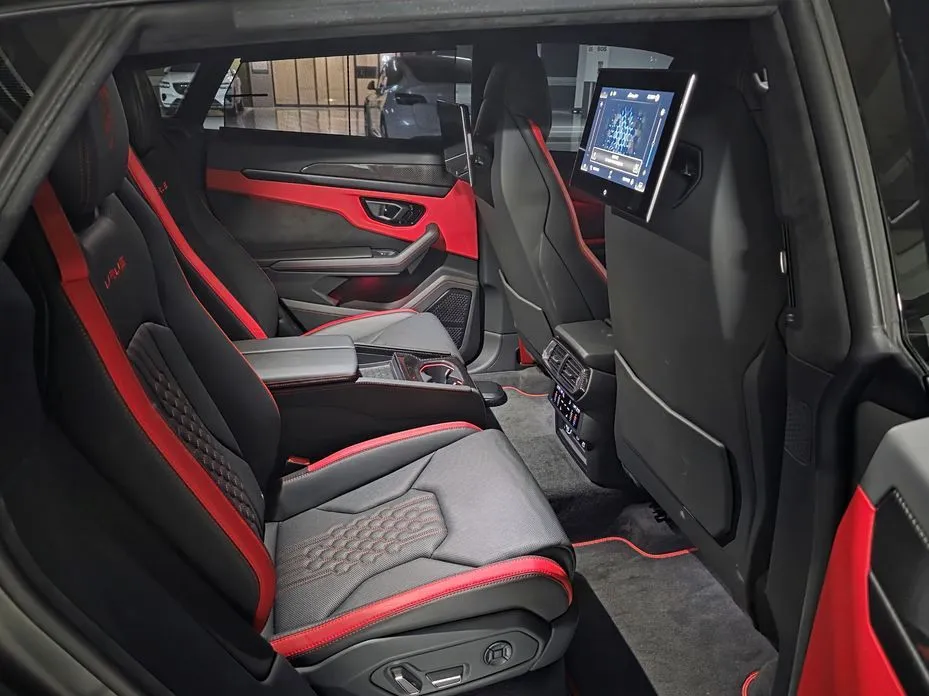 Lamborghini Urus — фото 6