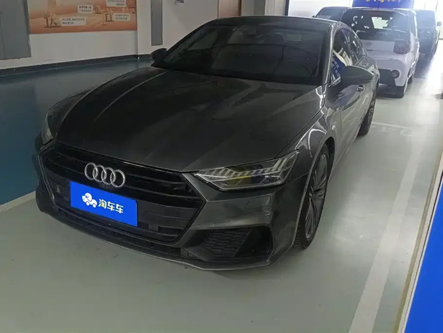 Audi A7 — фото 1