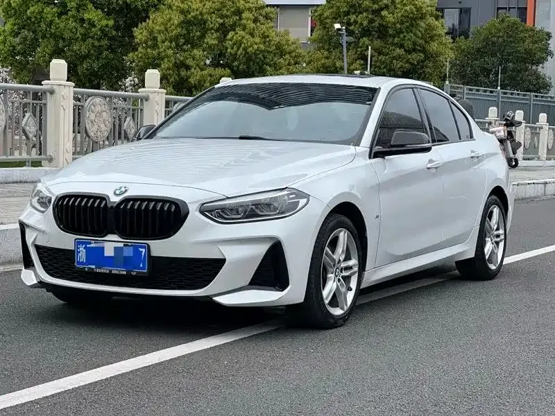 BMW 1 Series — фото 1