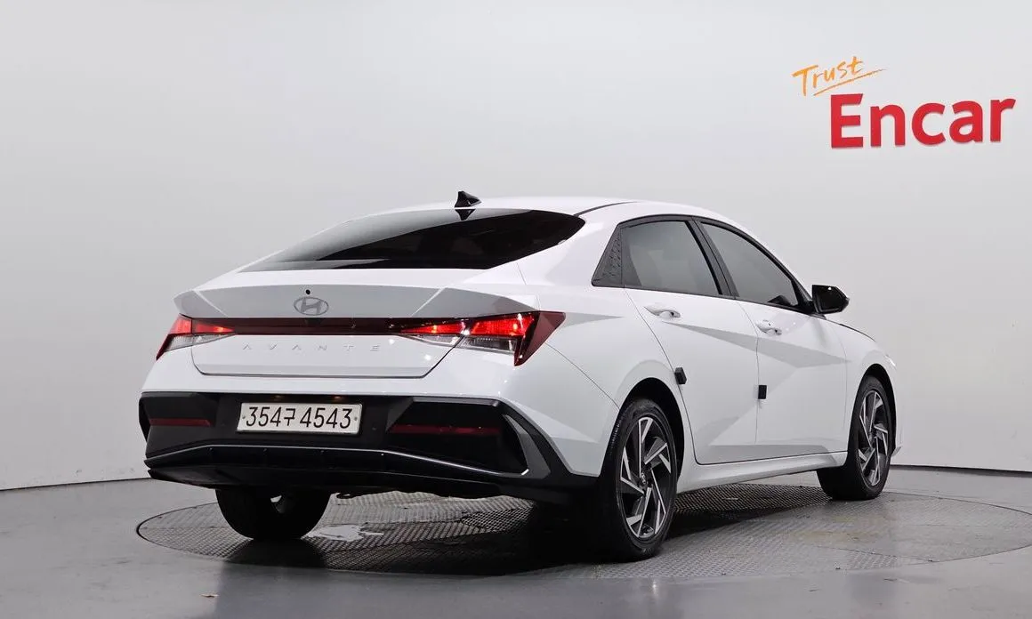 Hyundai AVANTE — фото 5