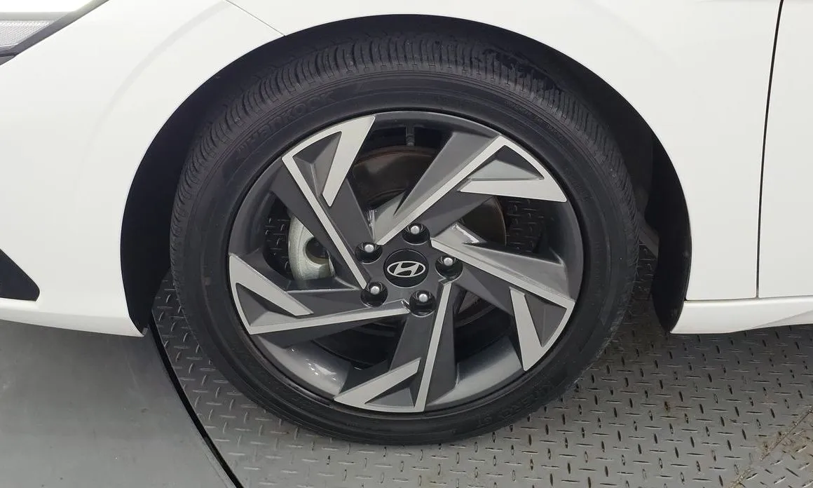 Hyundai AVANTE — фото 2