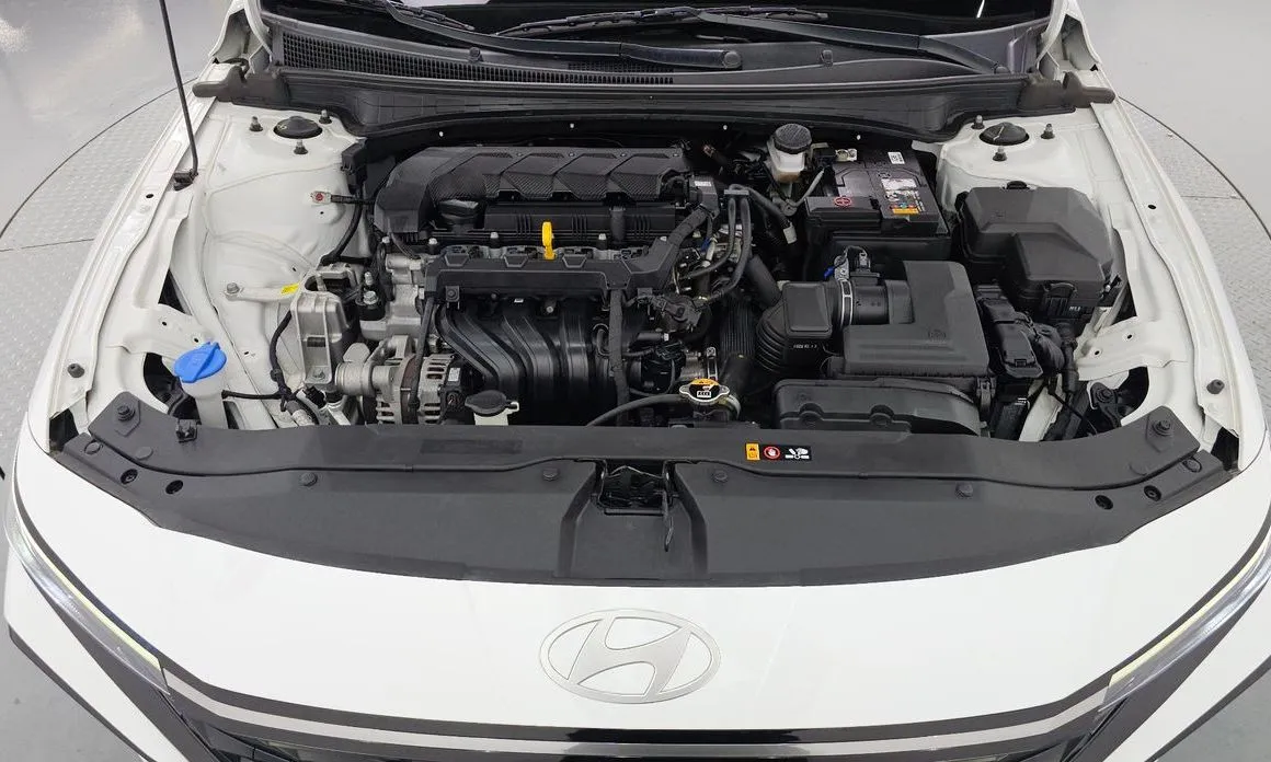 Hyundai AVANTE — фото 3
