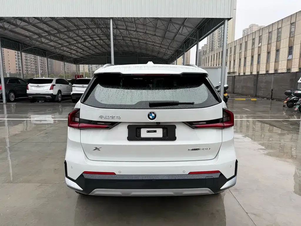 BMW X1 — фото 2