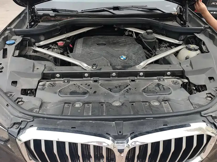 BMW X5 (Import) — фото 4