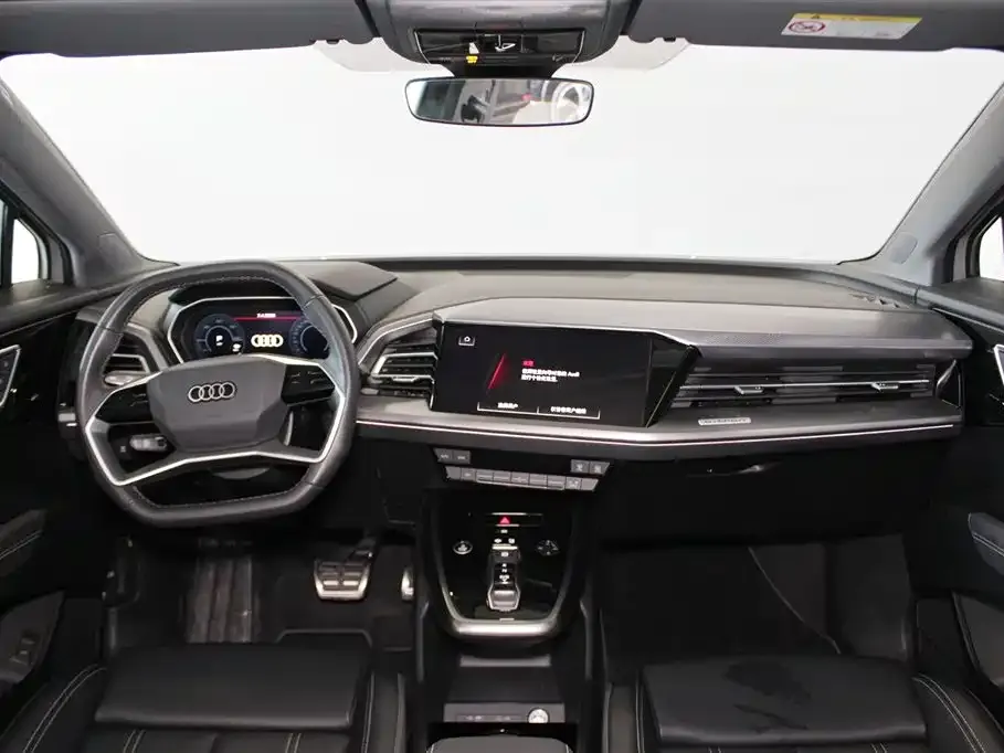 Audi Q4 e-tron — фото 8