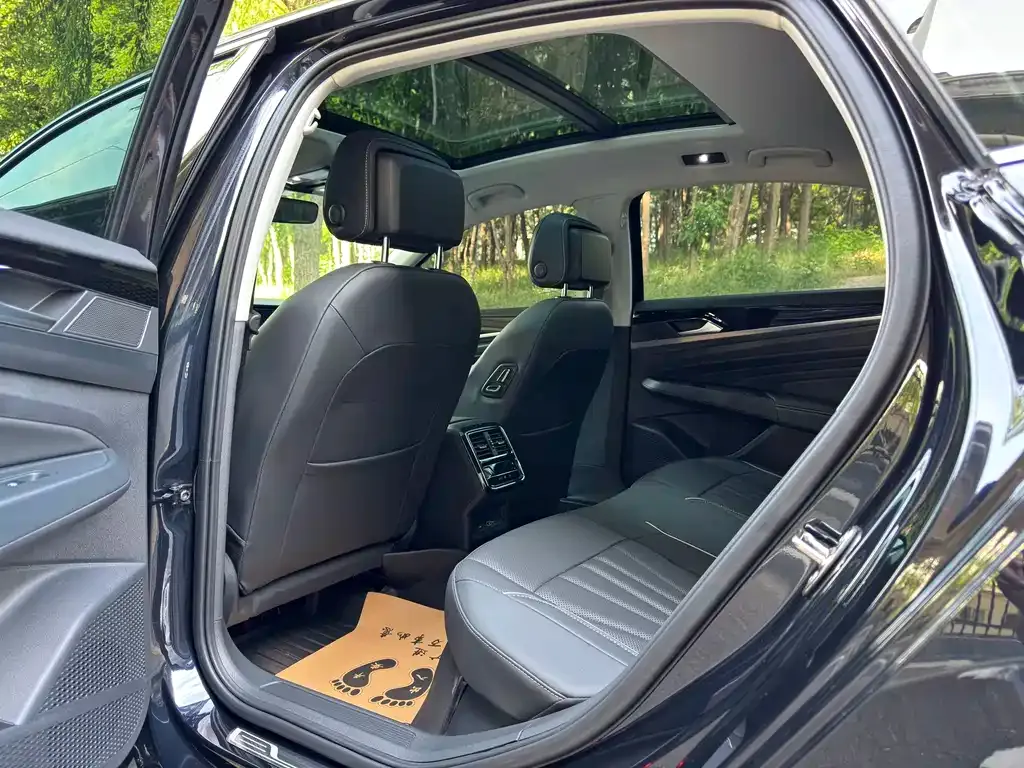 Volkswagen Passat — фото 9