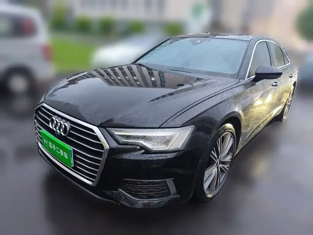 Audi A6L — фото 1