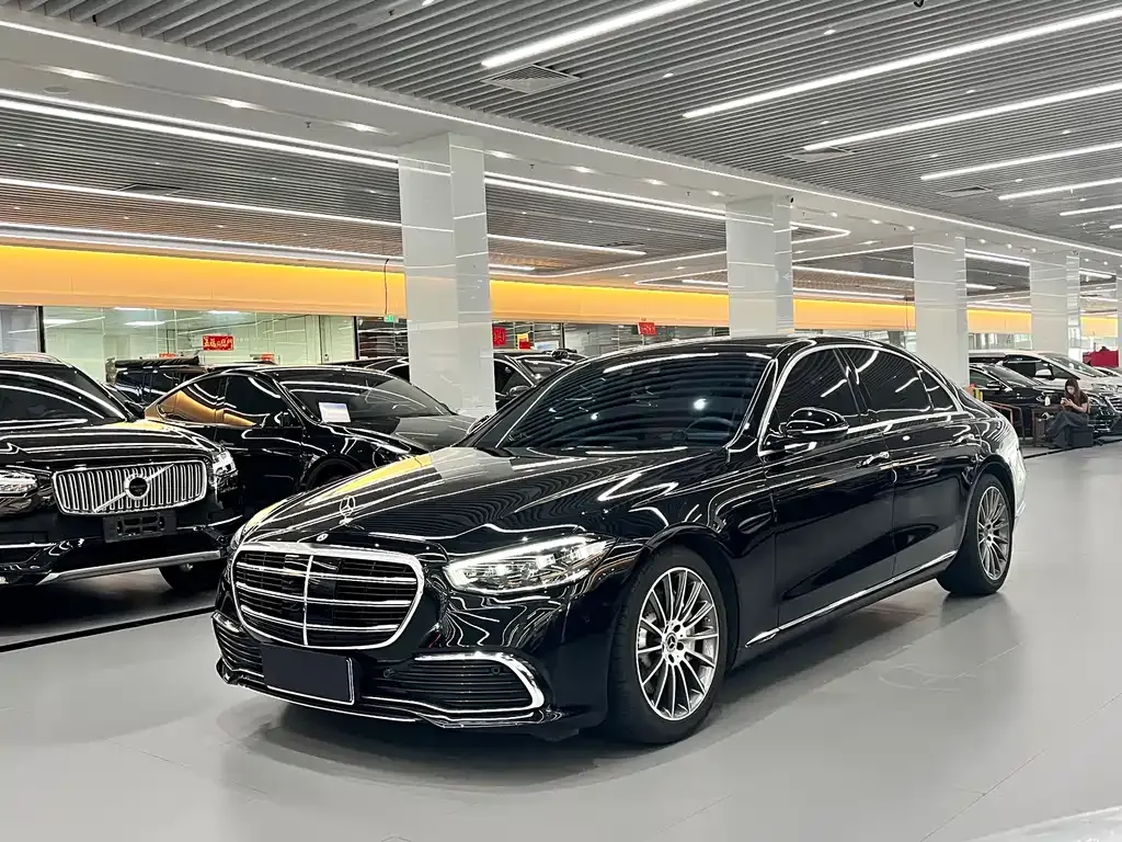 Mercedes-Benz S-Class — фото 1