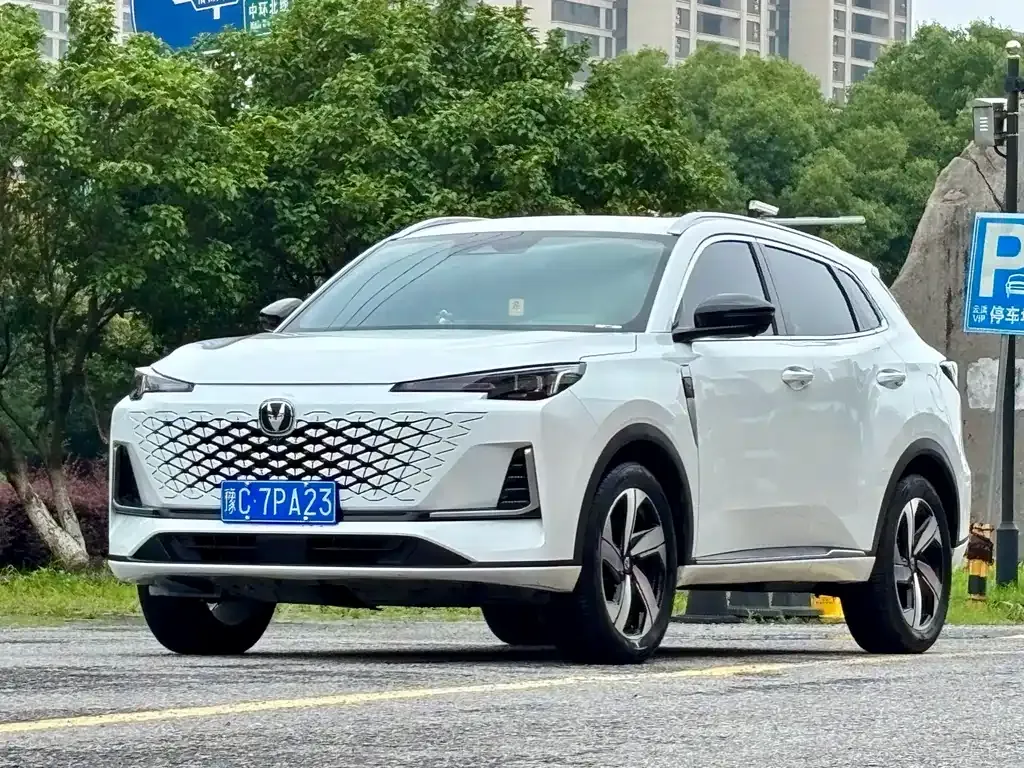 Changan CS55PLUS — фото 7