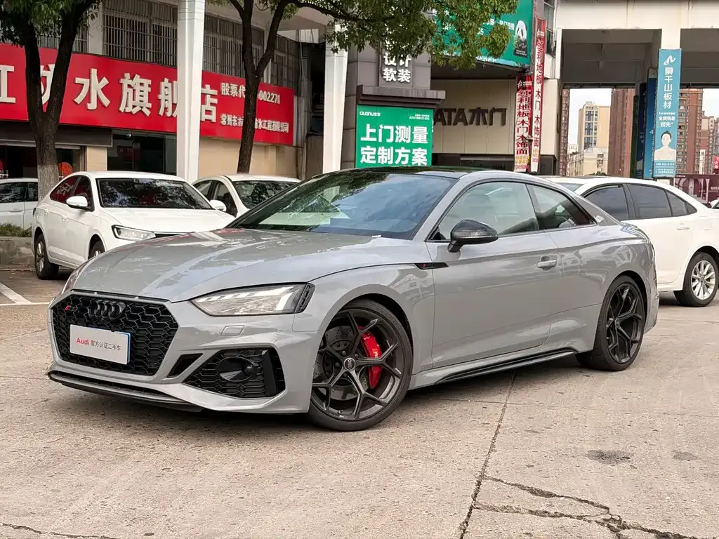 Audi RS 5 — фото 1