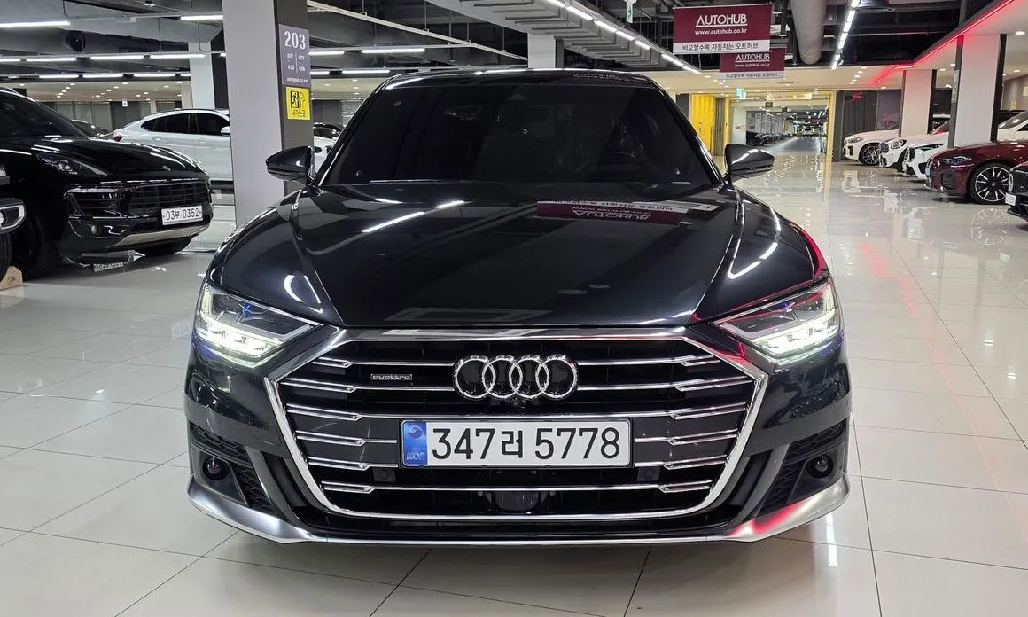 Audi A8 — фото 5