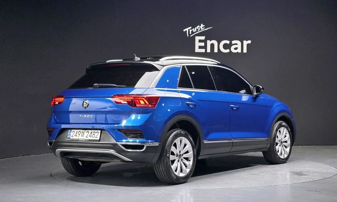 Volkswagen T-Roc — фото 8