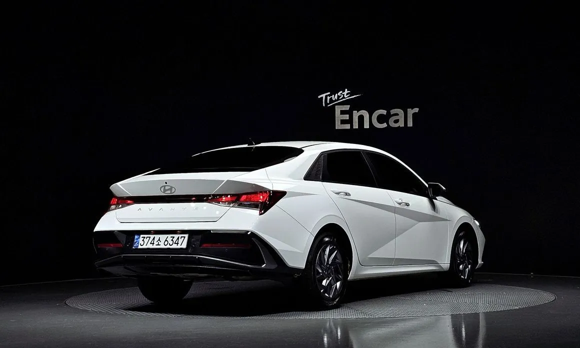Hyundai AVANTE — фото 4