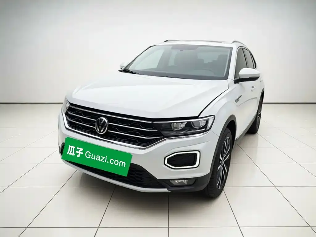 Volkswagen T-Roc — фото 1