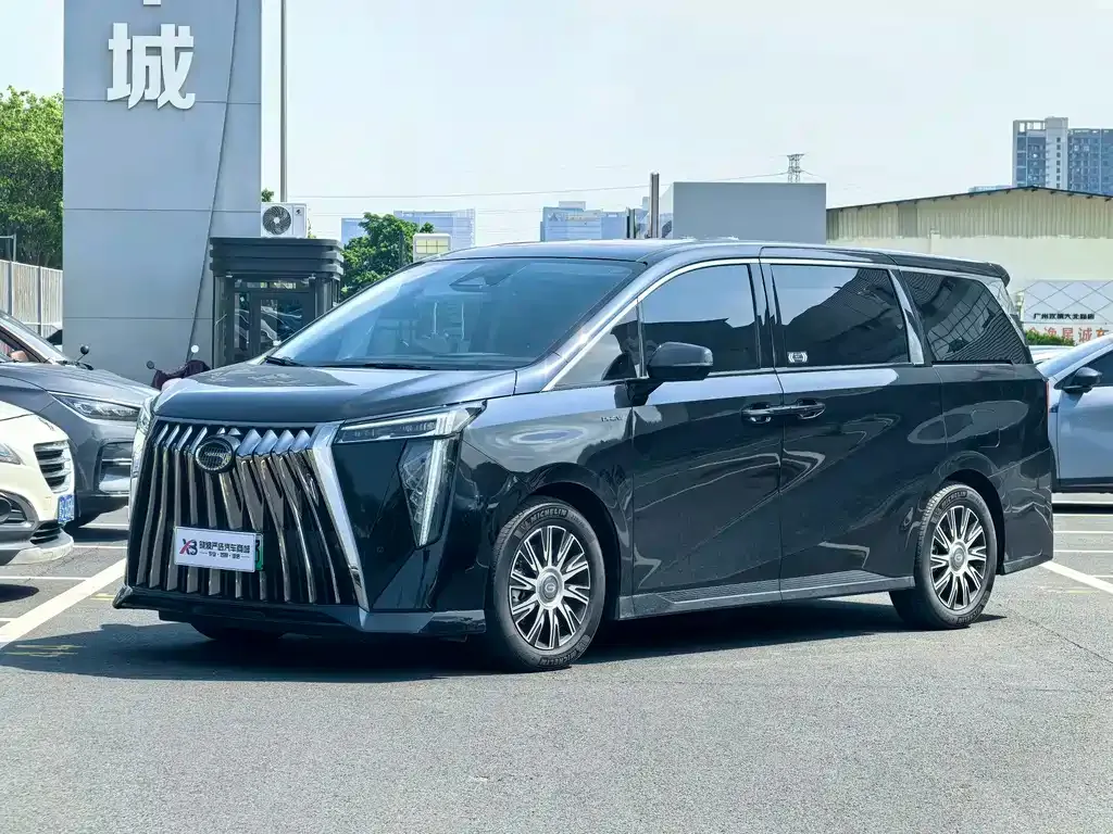 GAC Motor Trumpchi E9 — фото 1