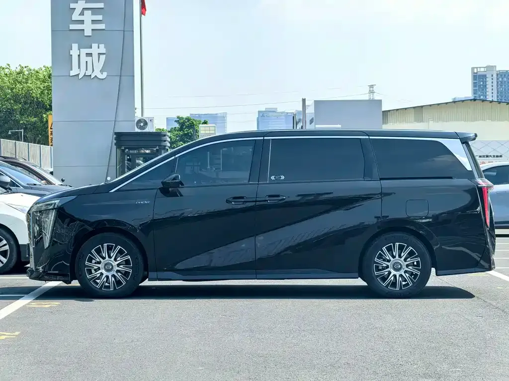 GAC Motor Trumpchi E9 — фото 5