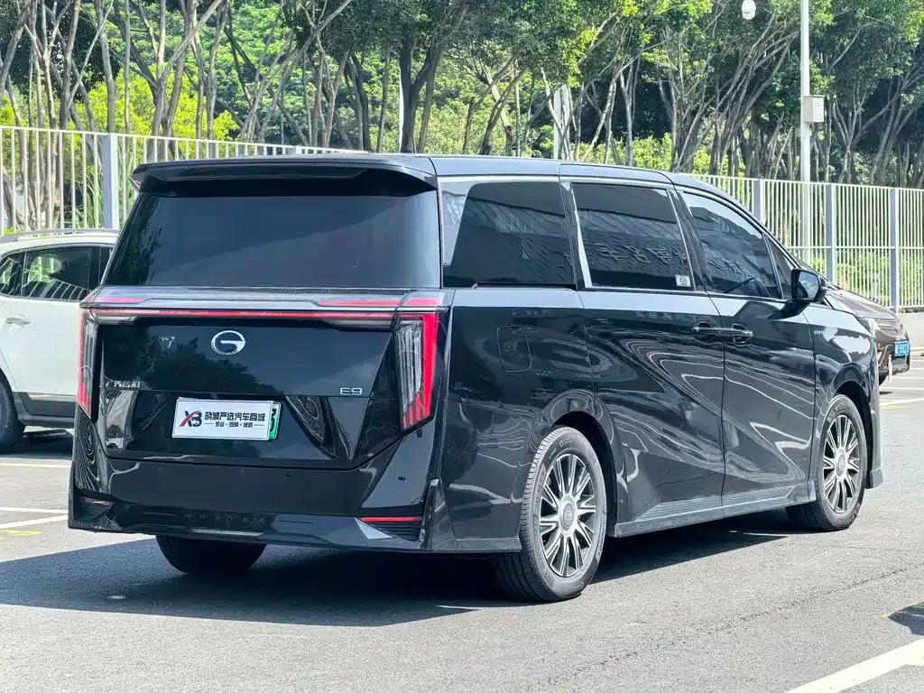 GAC Motor Trumpchi E9 — фото 10