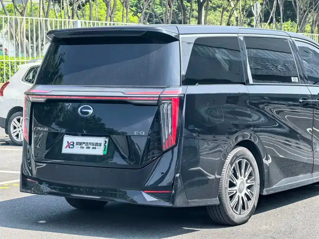GAC Motor Trumpchi E9 — фото 7