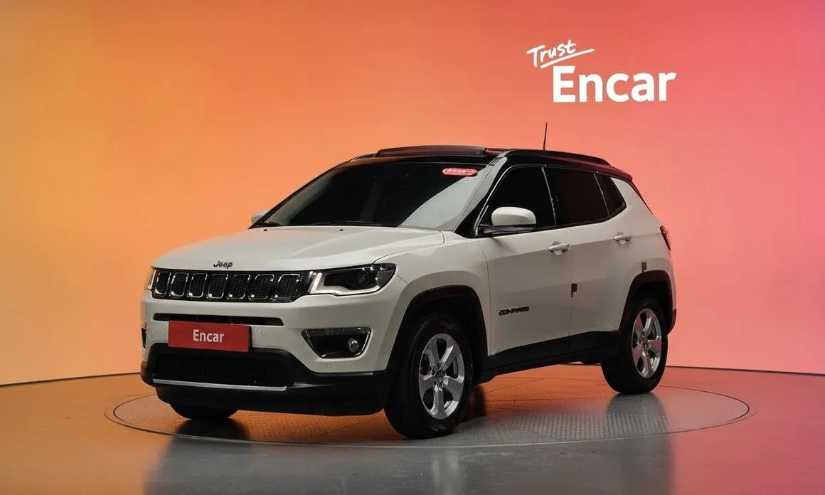 Jeep Compass — фото 1