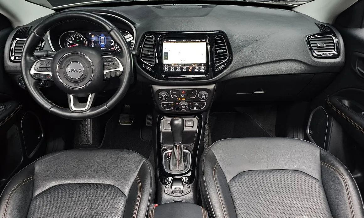 Jeep Compass — фото 2
