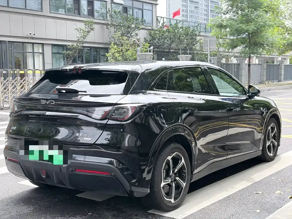 BYD Seal 06GT — фото 10