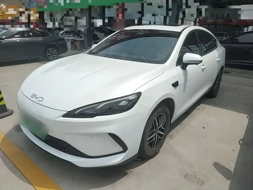 BYD Seal 05 DM-i — фото 1