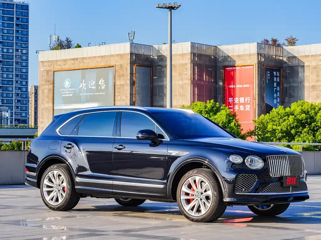 Bentley Bentayga — фото 9
