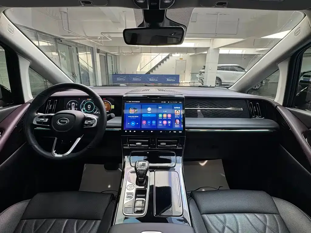 GAC Motor Trumpchi M8 — фото 10