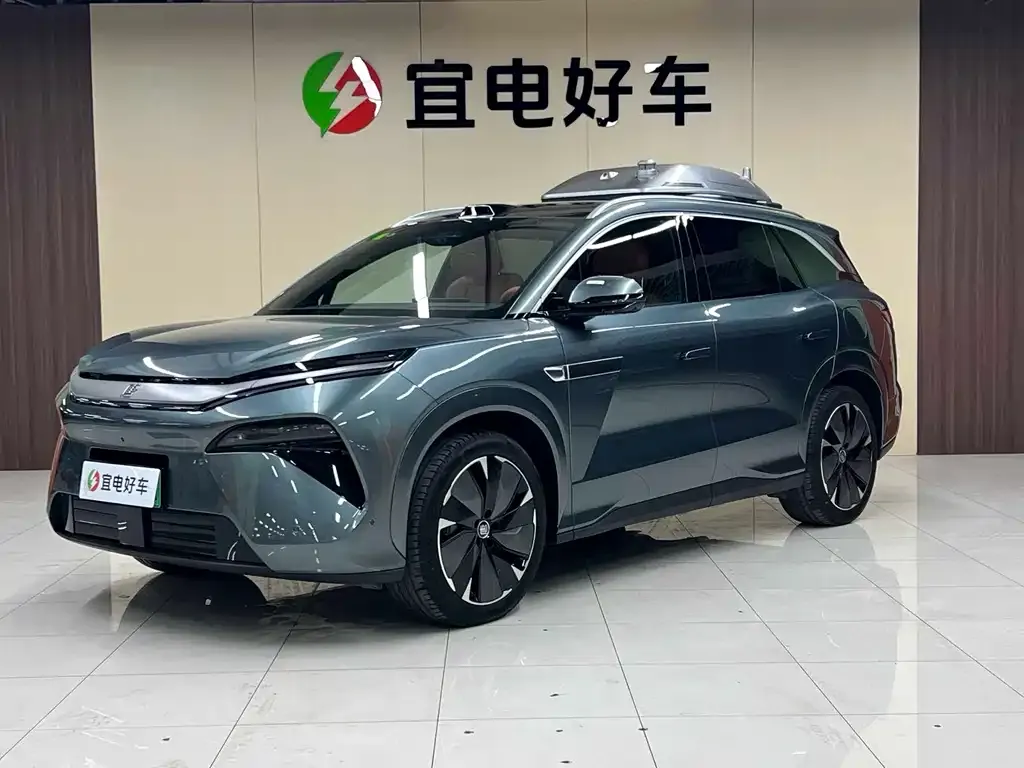 BYD Tang L — фото 1