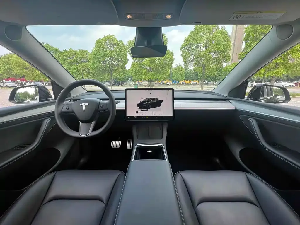 Tesla Model Y — фото 4