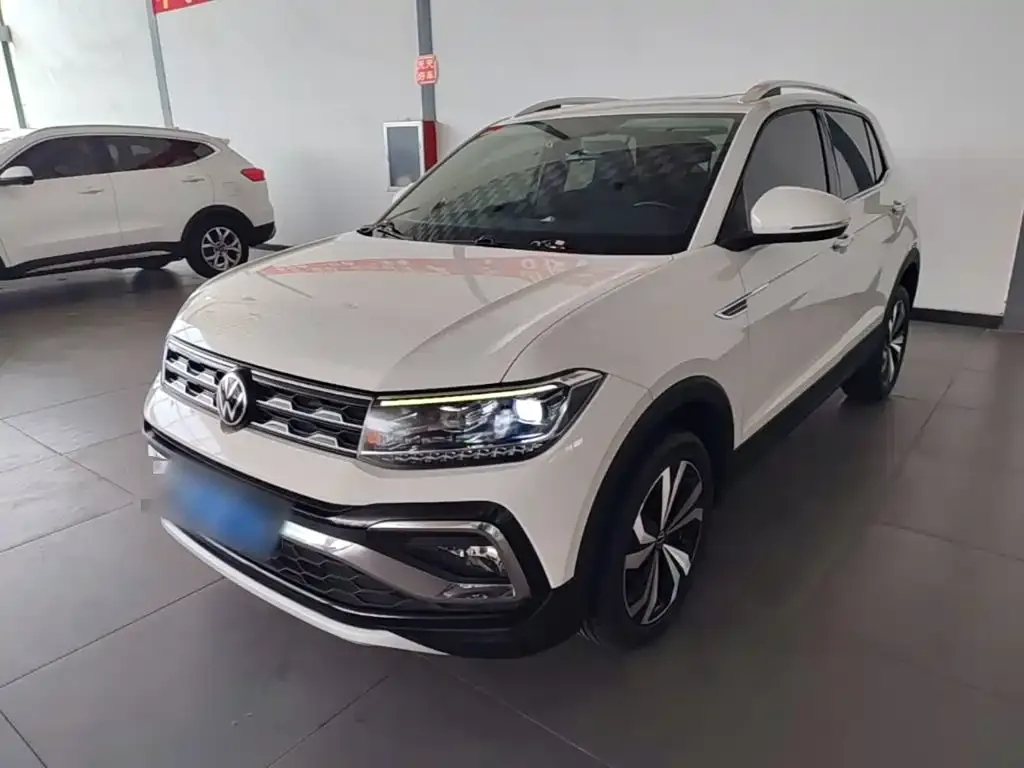 Volkswagen T-Cross — фото 1