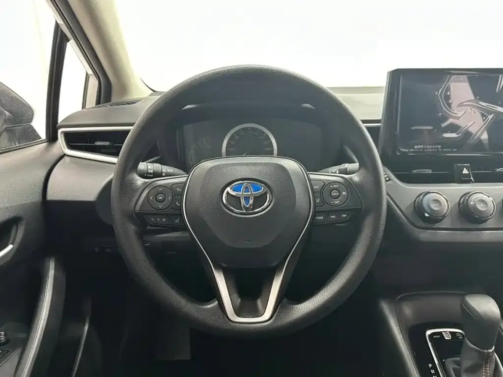 Toyota Corolla — фото 3