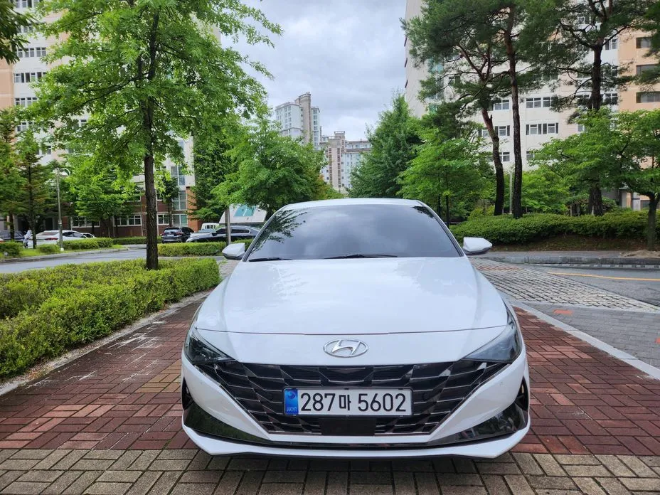 Hyundai AVANTE — фото 1