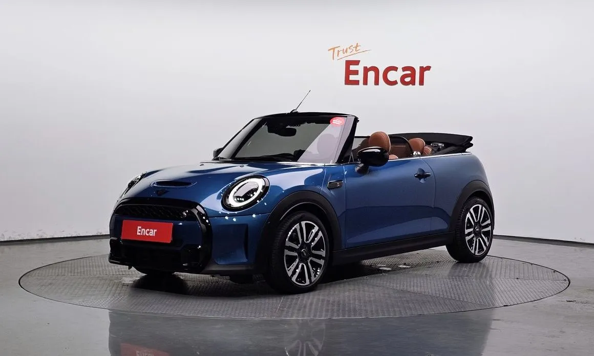 Mini Cooper Convertible — фото 1