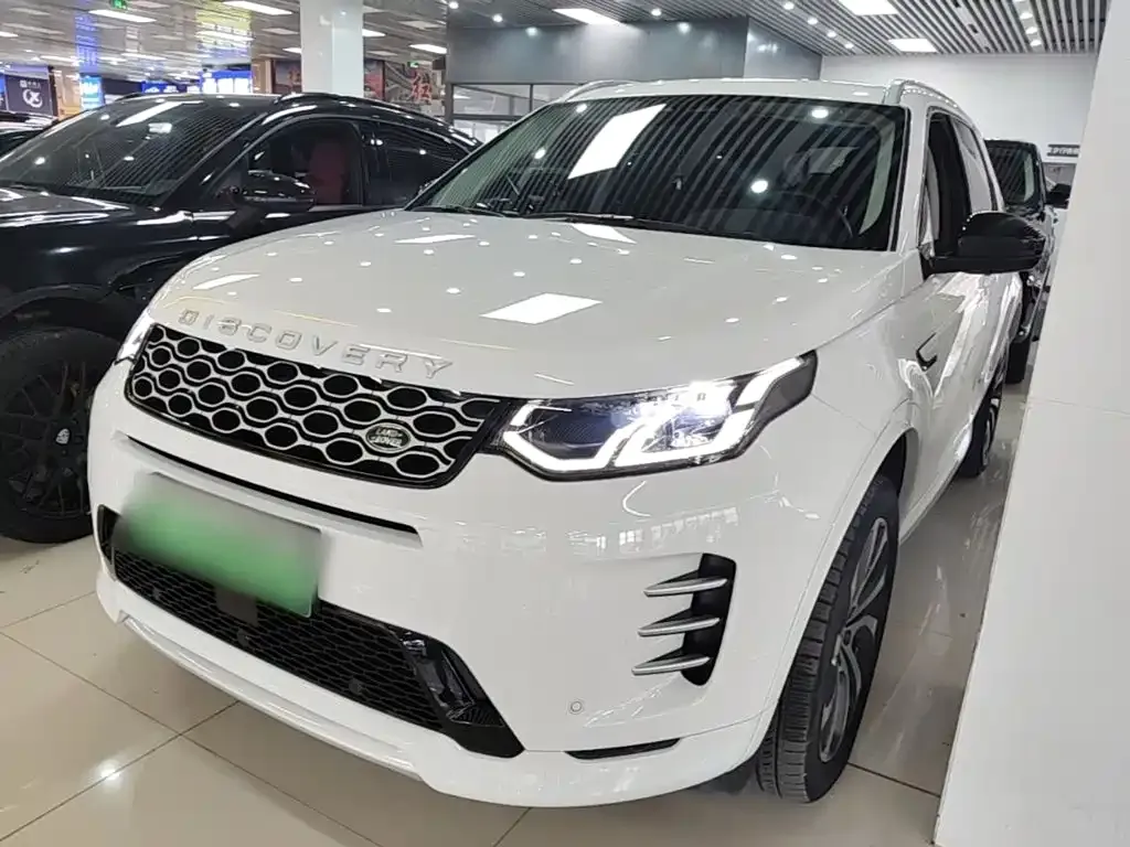 Land Rover Discovery Sport Hybrid — фото 1
