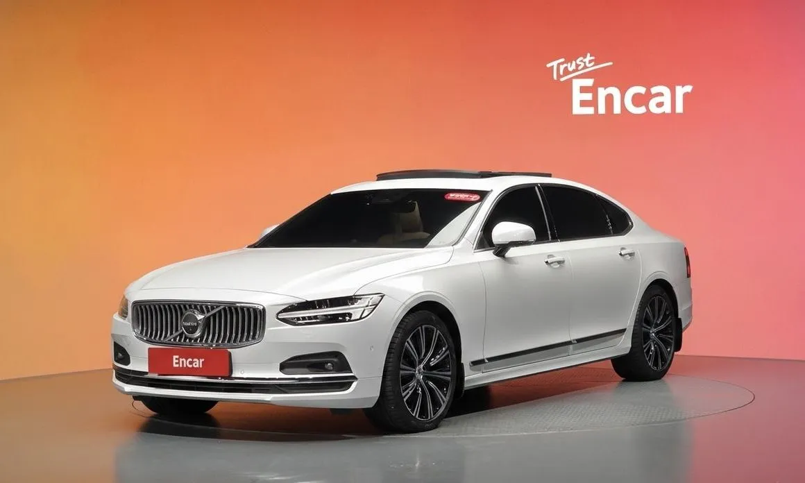 Volvo S90 — фото 1