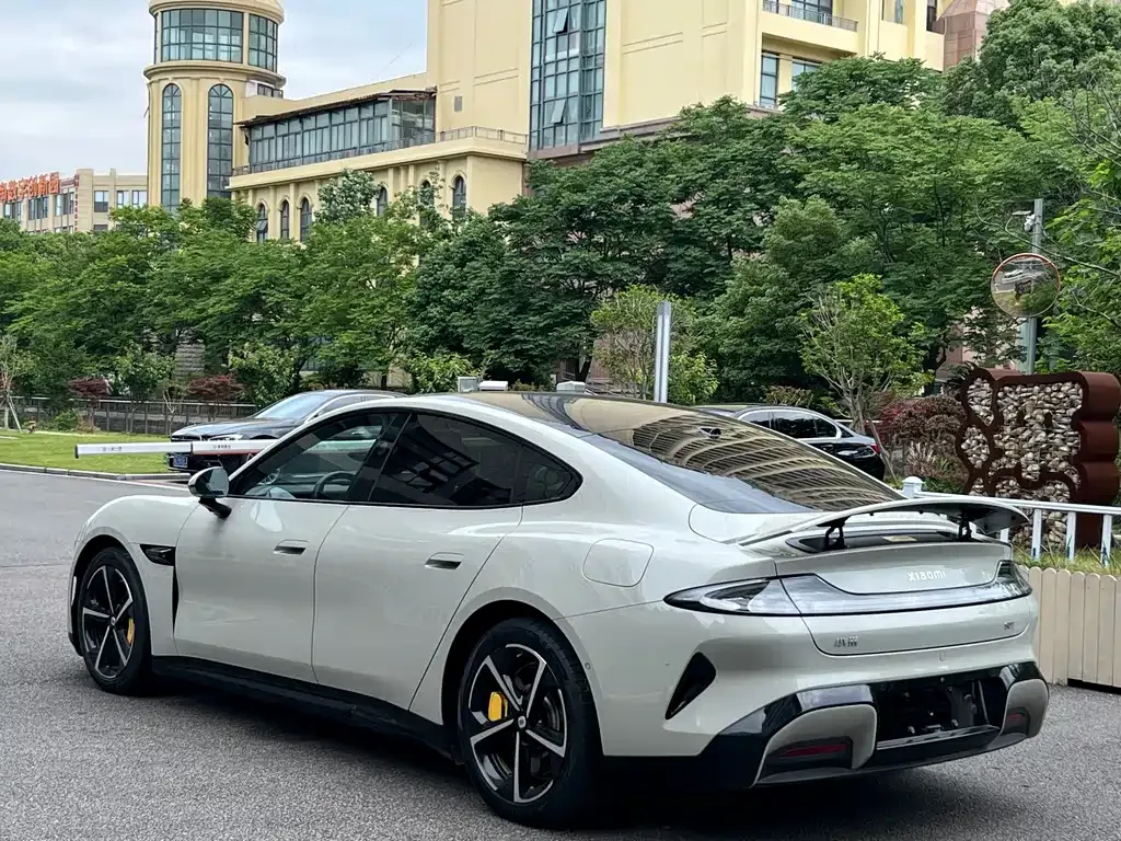 Xiaomi SU7 — фото 6
